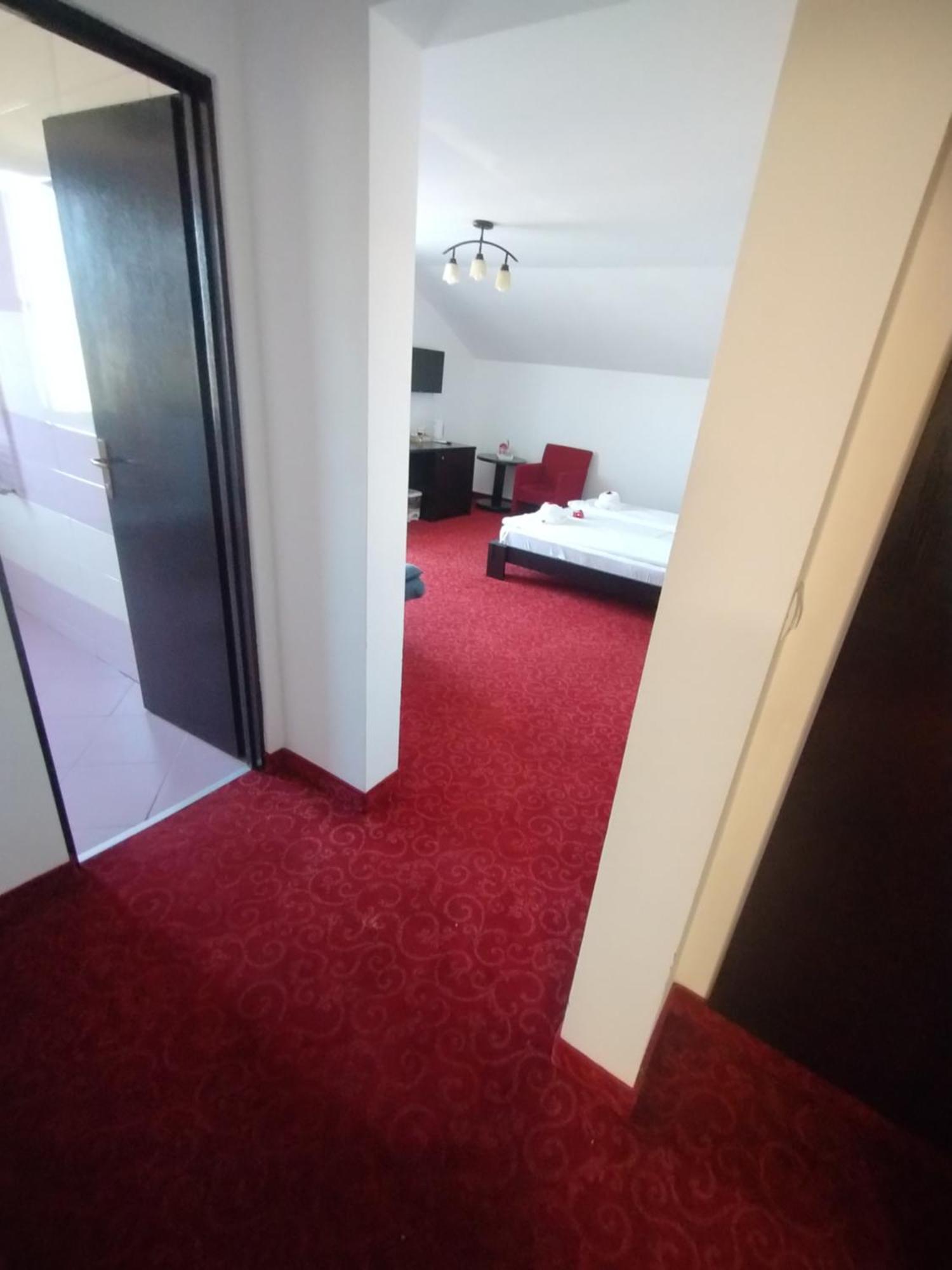 9 Apartment
